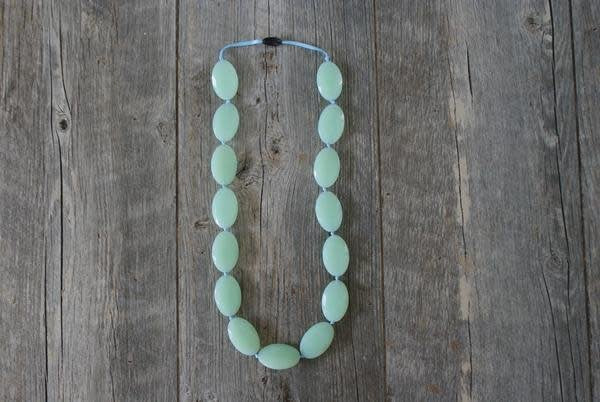 Summer Lulu Adult Necklace - Oval