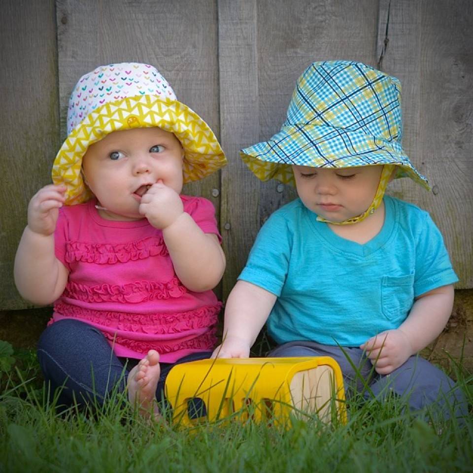 Baby shops with bucket hat